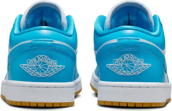 Кроссовки женские Nike AIR JORDAN 1 LOW голубо-белые DC0774-104