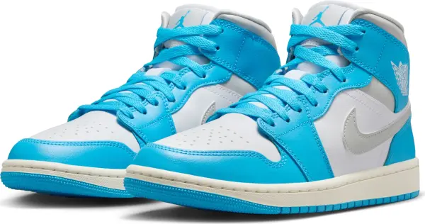 Кроссовки женские Nike AIR JORDAN 1 MID голубо-бело-светло-серые BQ6472-400