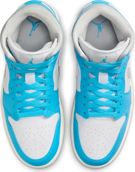 Кроссовки женские Nike AIR JORDAN 1 MID голубо-бело-светло-серые BQ6472-400
