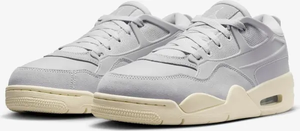 Кросівки жіночі Nike AIR JORDAN 4 RM сірі FQ7940-001