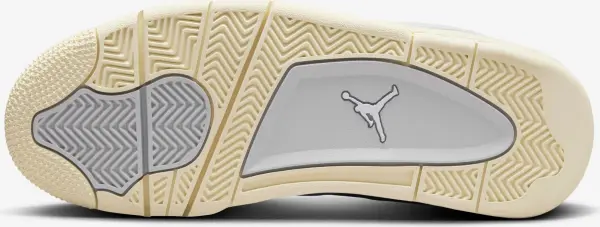 Кросівки жіночі Nike AIR JORDAN 4 RM сірі FQ7940-001