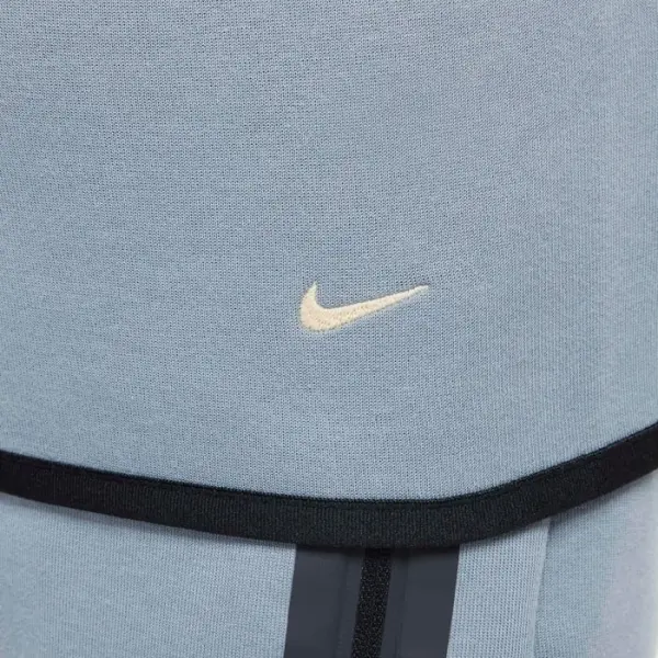 Спортивний костюм підлітковий Nike SPORTSWEAR TECH FLEECE димчасто-сіро-чорно-білий HV5867-065__HV5869-065