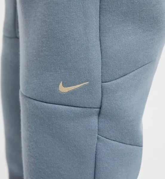 Спортивний костюм підлітковий Nike SPORTSWEAR TECH FLEECE димчасто-сіро-чорно-білий HV5867-065__HV5869-065