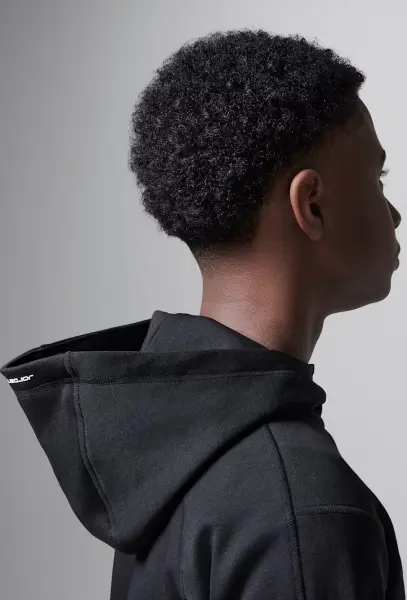Толстовка подростковая Nike DRI-FIT SPORT STATEMENT HOOP FLEECE черная 95D273-023