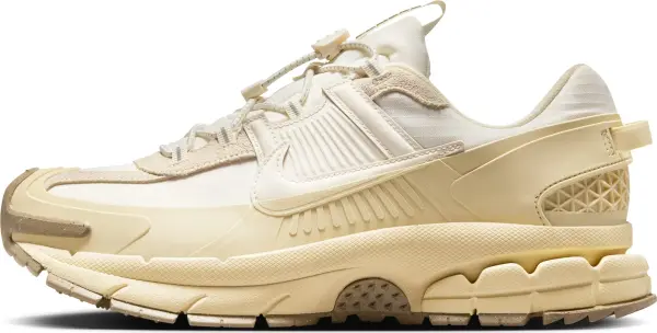 Кросівки Nike ZOOM VOMERO ROAM WINTERIZED бежево-кремові FV2295-101
