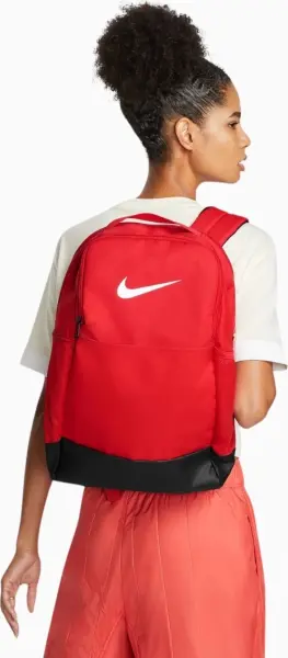 Рюкзак Nike BRASILIA 9.5 TRAINING BACKPACK M 24L красный DH7709-657