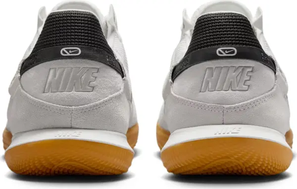 Футзалки (бампи) Nike STREETGATO біло-чорні HV5759-100