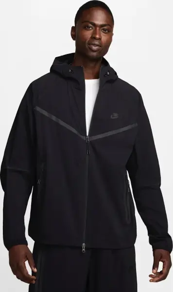 Ветровка Nike TECH WOVEN JACKET черная HM7151-010