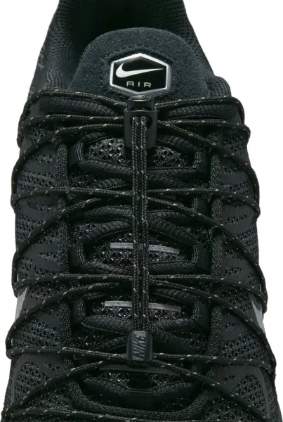 Кроссовки Nike AIR MAX PLUS UTILITY черные FD0670-001