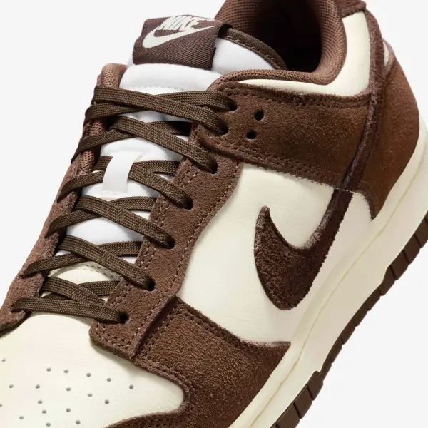Кроссовки Nike DUNK LOW RETRO SE коричнево-кремовые FQ8249-104