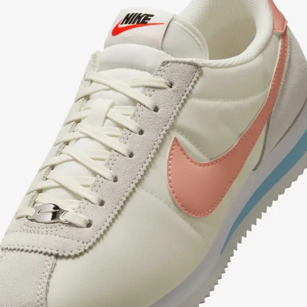Кроссовки женские Nike CORTEZ кремово-персиково-голубые IF1764-100