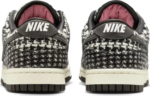 Кроссовки женские Nike DUNK LOW черно-белые HQ5036-901
