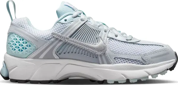 Кроссовки подростковые Nike VOMERO 5 (GS) голубо-бело-серые HQ3255-043