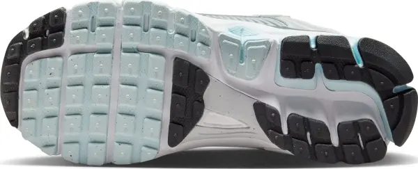 Кроссовки подростковые Nike VOMERO 5 (GS) голубо-бело-серые HQ3255-043