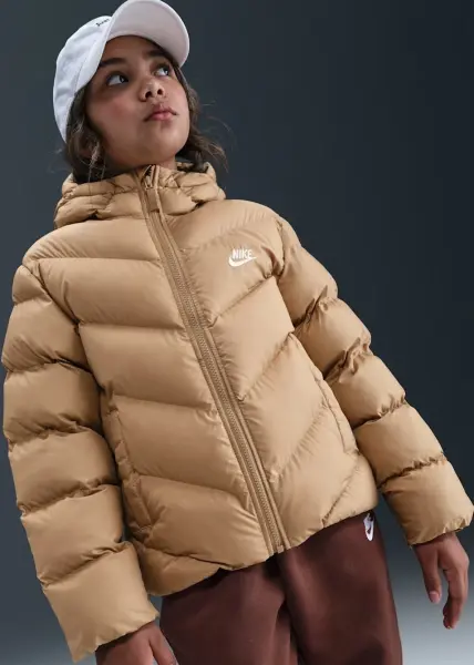 Куртка підліткова Nike SPORTSWEAR ALL DAY PLAY THERMA-FIT LOOSE-FIT бежева HQ4976-200