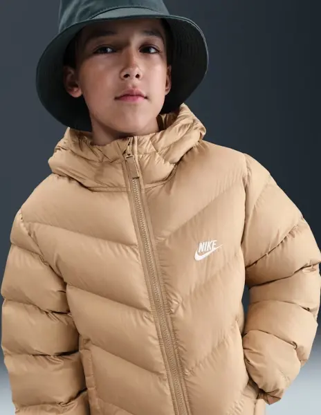 Куртка підліткова Nike SPORTSWEAR ALL DAY PLAY THERMA-FIT LOOSE-FIT бежева HQ4976-200