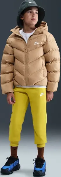 Куртка підліткова Nike SPORTSWEAR ALL DAY PLAY THERMA-FIT LOOSE-FIT бежева HQ4976-200