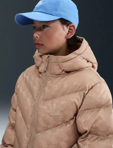 Куртка підліткова Nike SPORTSWEAR ALL DAY PLAY THERMA-FIT LOOSE-FIT бежева HQ9374-200