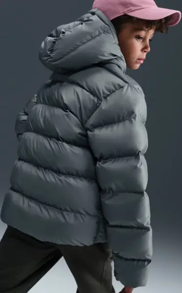 Куртка підліткова Nike SPORTSWEAR ALL DAY PLAY THERMA-FIT LOOSE-FIT сіра HQ4976-084