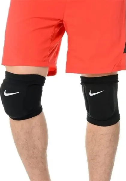 Наколенники Nike STREAK VOLLEYBALL KNEE PADS черные N.VP.05.001