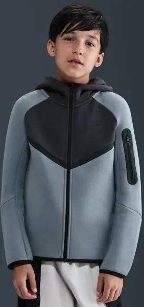 Спортивный костюм подростковый Nike SPORTSWEAR TECH FLEECE дымчато-серо-черный HV5867-060__HV5869-060