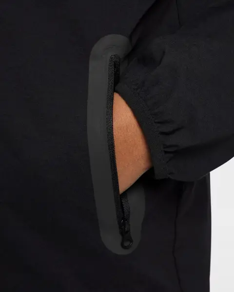 Спортивный костюм подростковый Nike TECH WOVEN черный HQ8911-010__HQ8921-010