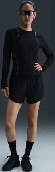Лонгслів для бігу жіночий Nike RUNNING DIVISION чорний FV6418-010