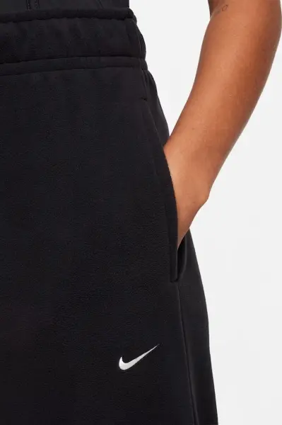 Спортивные штаны женские Nike THERMA-FIT ONE LOOSE FLEECE черные FB5578-010