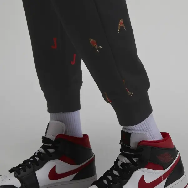 Спортивний костюм Nike ESSENTIALS HOLIDAY JUMPMAN FLEECE чорний DV9392-010__DV9390-010
