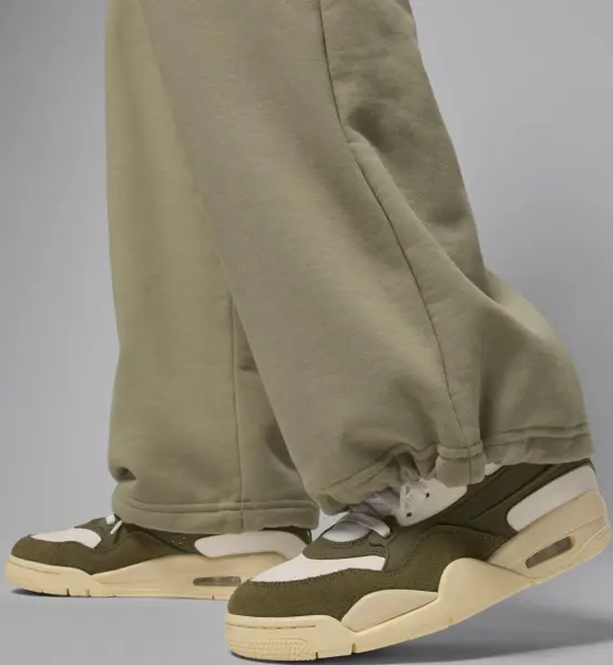 Спортивный костюм женский Nike JORDAN FLIGHT FLEECE светло-оливковый IB9863-205__IF3590-205