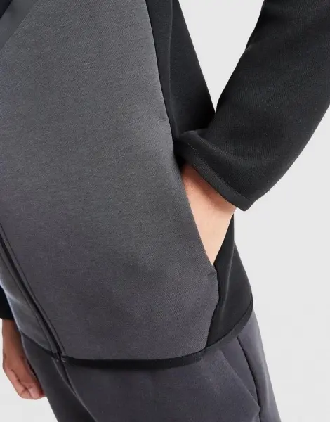 Спортивний костюм підлітковий Nike SPORTSWEAR TECH FLEECE чорно-темно-сірий HV5867-013__HV5869-070
