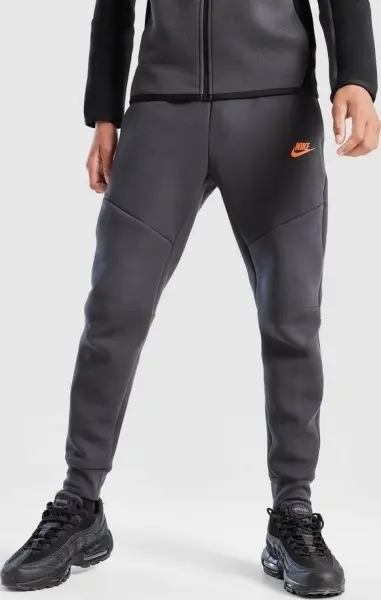 Спортивний костюм підлітковий Nike SPORTSWEAR TECH FLEECE чорно-темно-сірий HV5867-013__HV5869-070