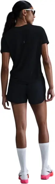 Футболка для бігу жіноча Nike TEMPO DRI-FIT чорна HQ0648-010