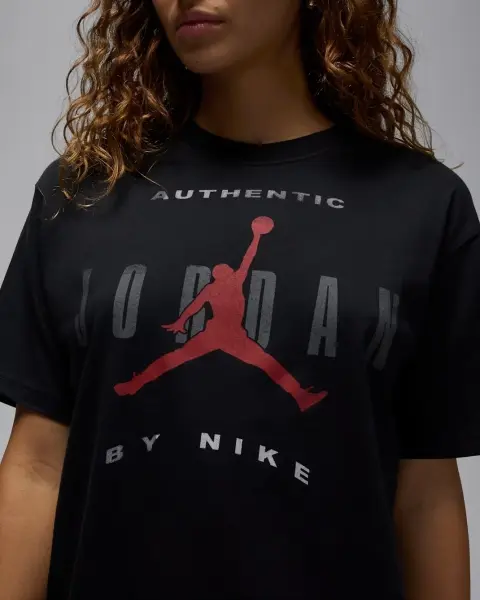 Футболка жіноча Nike JORDAN FLIGHT чорна IB9943-010