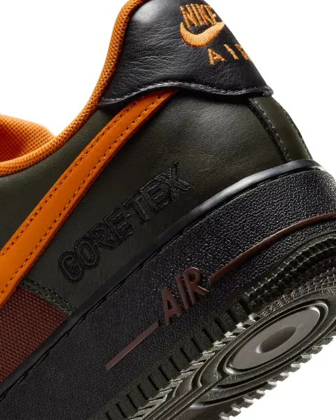 Кросівки Nike AIR FORCE 1 GORE-TEX коричнево-оранжево-чорні CK2630-201
