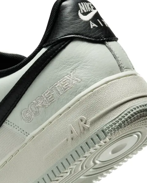 Кросівки Nike AIR FORCE 1 GORE-TEX молочно-світло-сіро-чорні CK2630-004