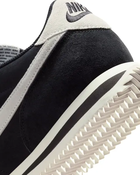 Кроссовки Nike CORTEZ PREMIUM черно-белые HV4456-001