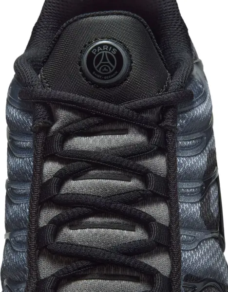 Кроссовки Nike PARIS SAINT-GERMAIN AIR MAX PLUS PREMIUM темно-серо-черные IB2253-001