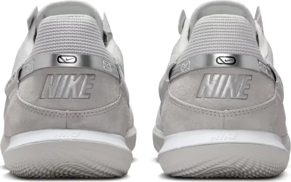 Футзалки (бампы) Nike STREETGATO серо-серебряные DC8466-005