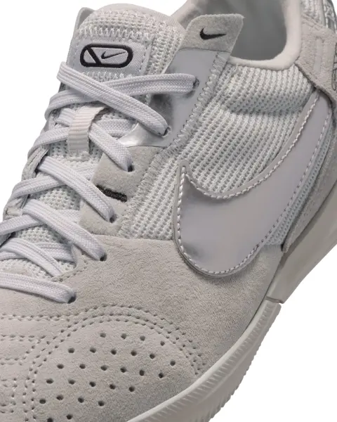 Футзалки (бампи) дитячі Nike STREETGATO сіро-срібні HM8757-001