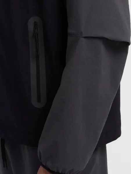 Вітровка Nike TECH WOVEN JACKET темно-сіро-чорно-салатова HM7151-013