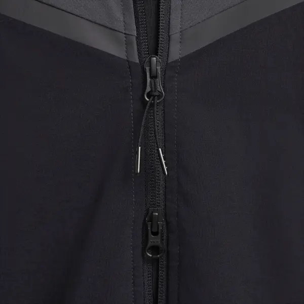 Вітровка Nike TECH WOVEN JACKET темно-сіро-чорно-салатова HM7151-013