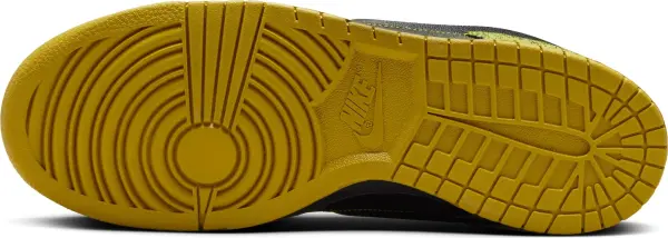 Кросівки Nike DUNK LOW RETRO QS лаймово-оливково-чорні HV6103-300