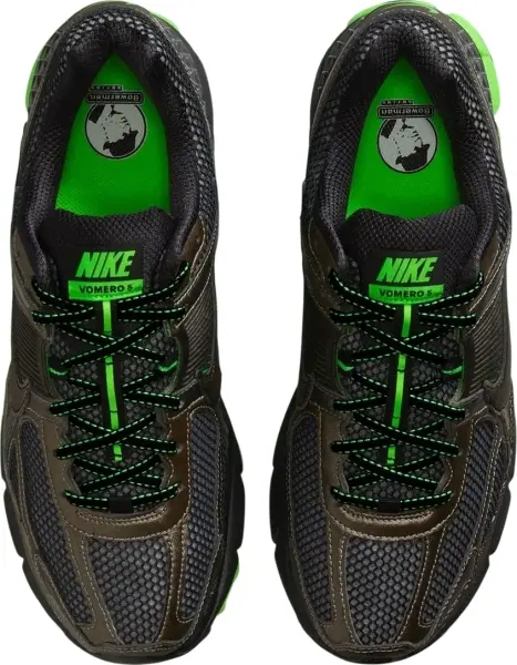 Кроссовки Nike ZOOM VOMERO 5 черно-зеленые IB2988-001