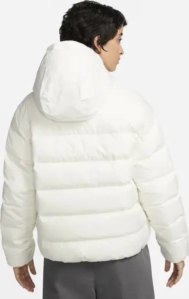 Пуховик женский Nike SPORTSWEAR STORM-FIT молочный DQ5903-133