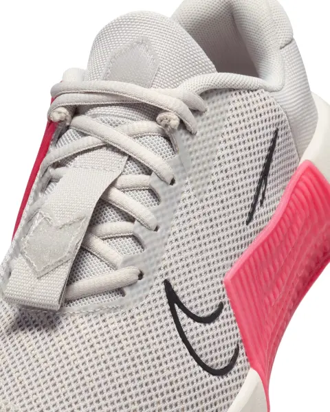 Кросівки для тренувань жіночі Nike METCON 9 сіро-рожеві DZ2537-004