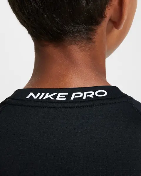 Лонгслив подростковый Nike PRO WARM DRI-FIT черный HF4362-010