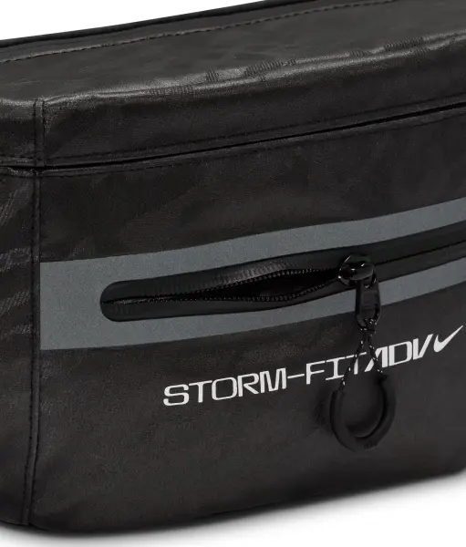 Сумка через плече Nike ELEMENTAL PRO STORM-FIT ADV чорна FZ6370-010