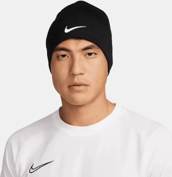 Шапка Nike PEAK BEANIE черная FQ8292-010
