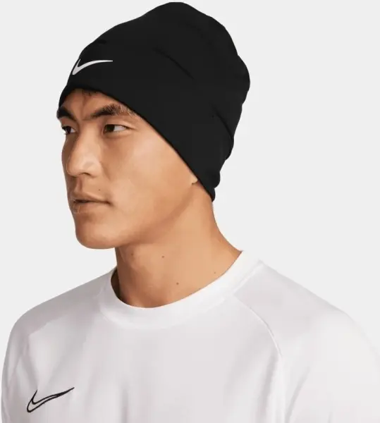 Шапка Nike PEAK BEANIE черная FQ8292-010